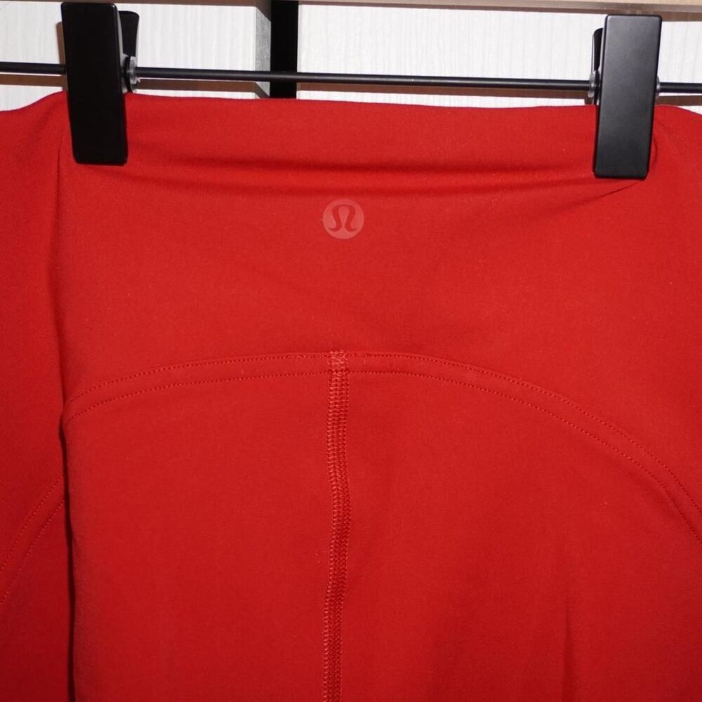 Lululemon Women's Red Leggings - Picture 4 of 5